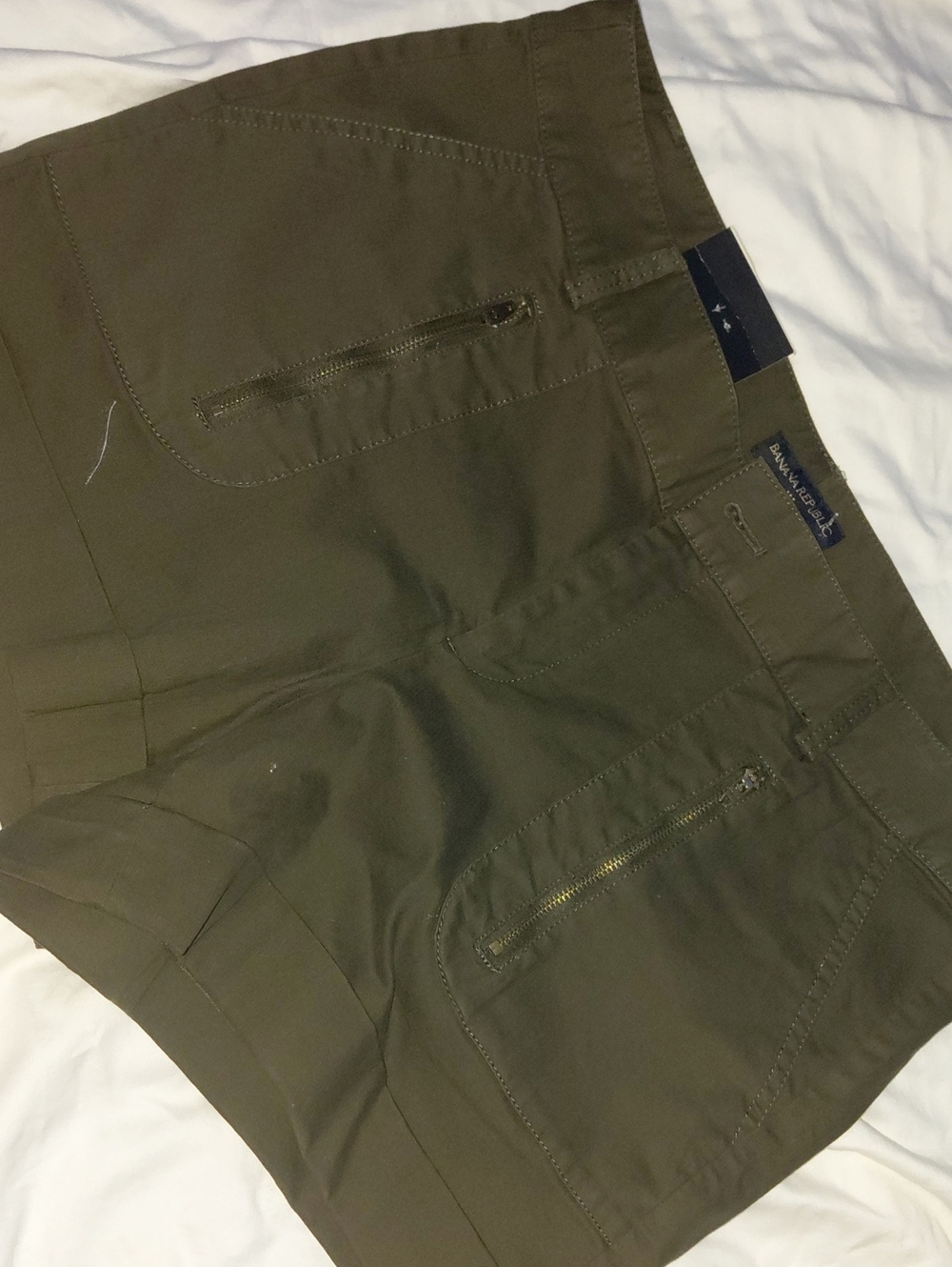Banana Republic Olive Green Shorts with Navy Label